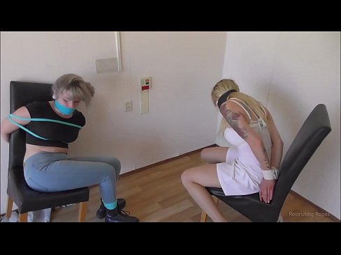 ❤️ Závislá / svázaná a s roubíkem / dáma v nesnázích ❤❌ Šukání video u porna cs.porngipfy.ru ️❤
