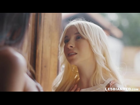 ❤️ Dívka se po několika měsících vrátí domů a skončí u lízání kundy své nevlastní matky ❤❌ Šukání video u porna cs.porngipfy.ru ️❤